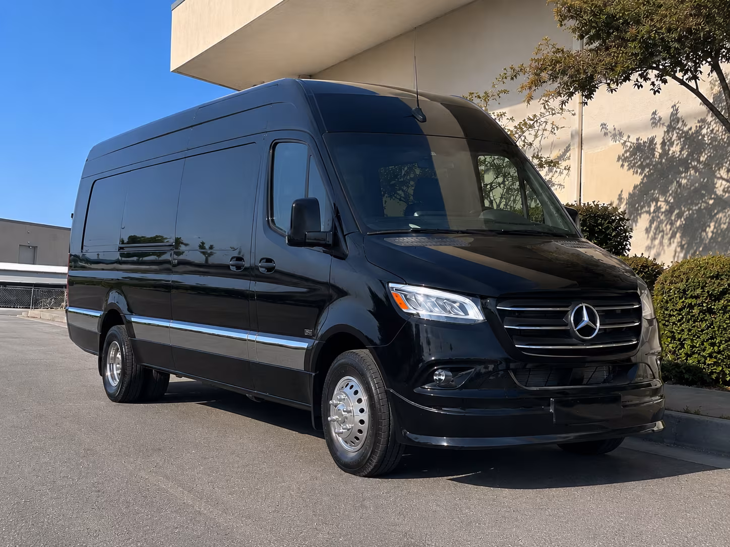chula vista 15 passenger sprinter van