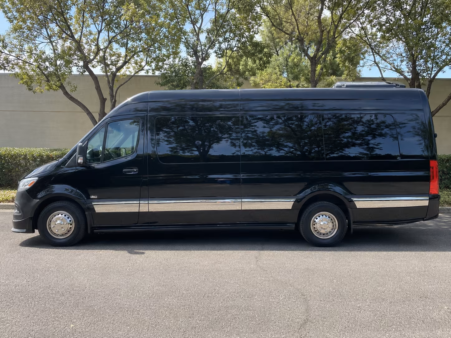 find the perfect transportation for your next corporate event 5