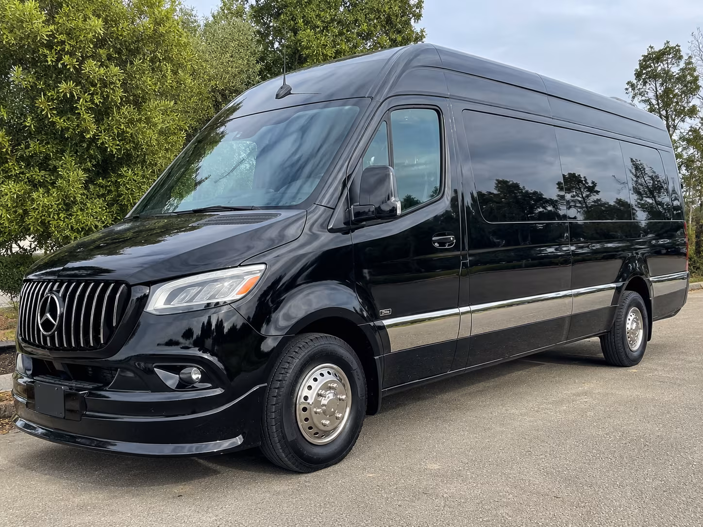 find the perfect transportation for your next private event 5