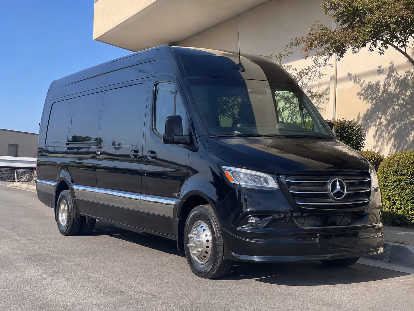 find the perfect transportation for your next prom 3